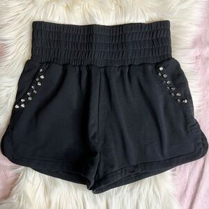 AKIRA Black Studded Punk Emo High Waited Shorts size large